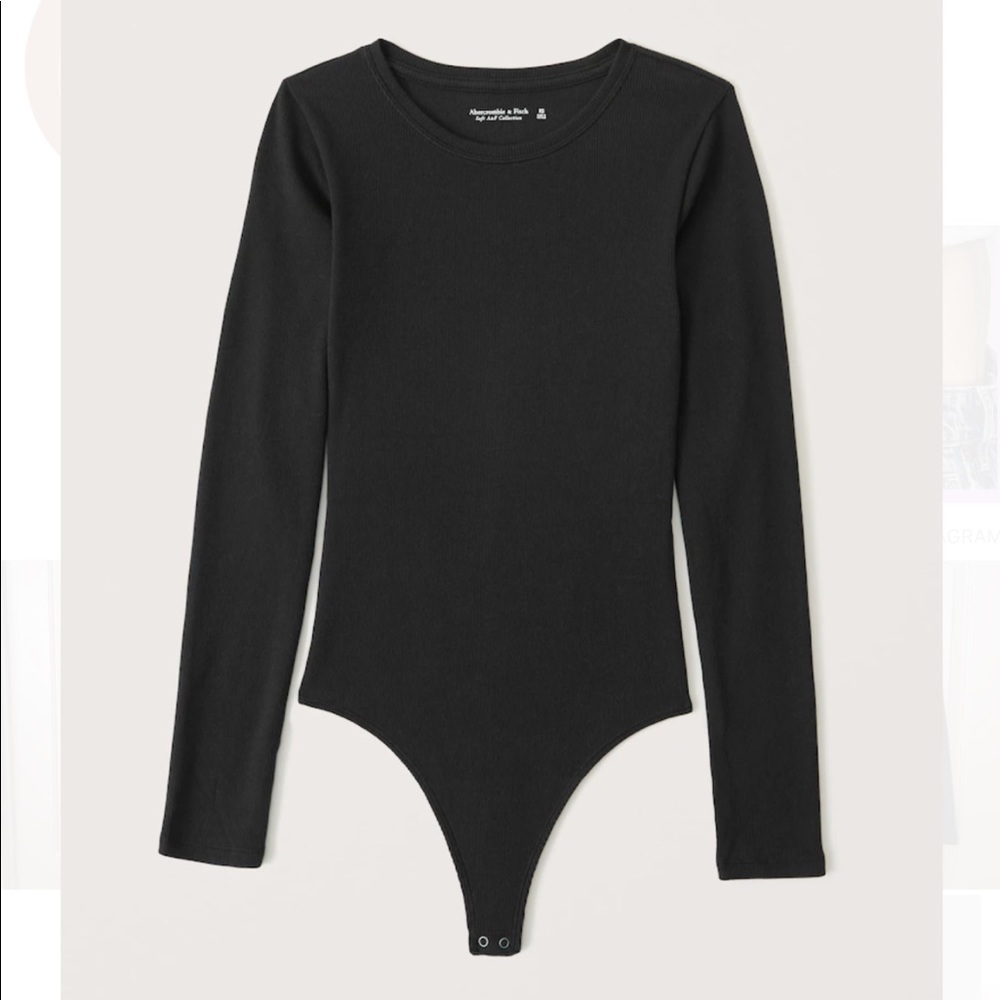 Long-Sleeve Ribbed Bodysuit - Black